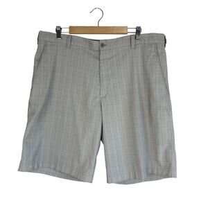 NIKE | Golf Men’s Gray Plaid Shorts Gray | Size 40